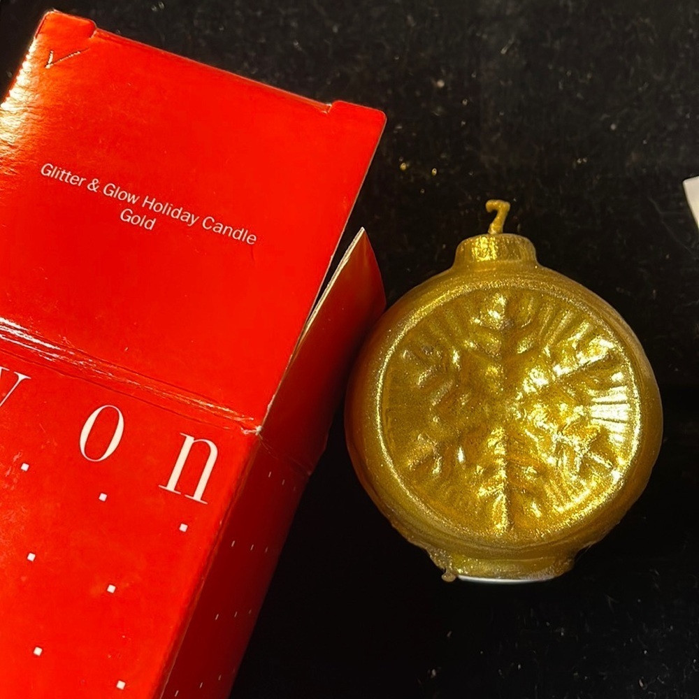 Avon Vtg Collectible “Glitter & Glow Holiday Candle” Gold NIB